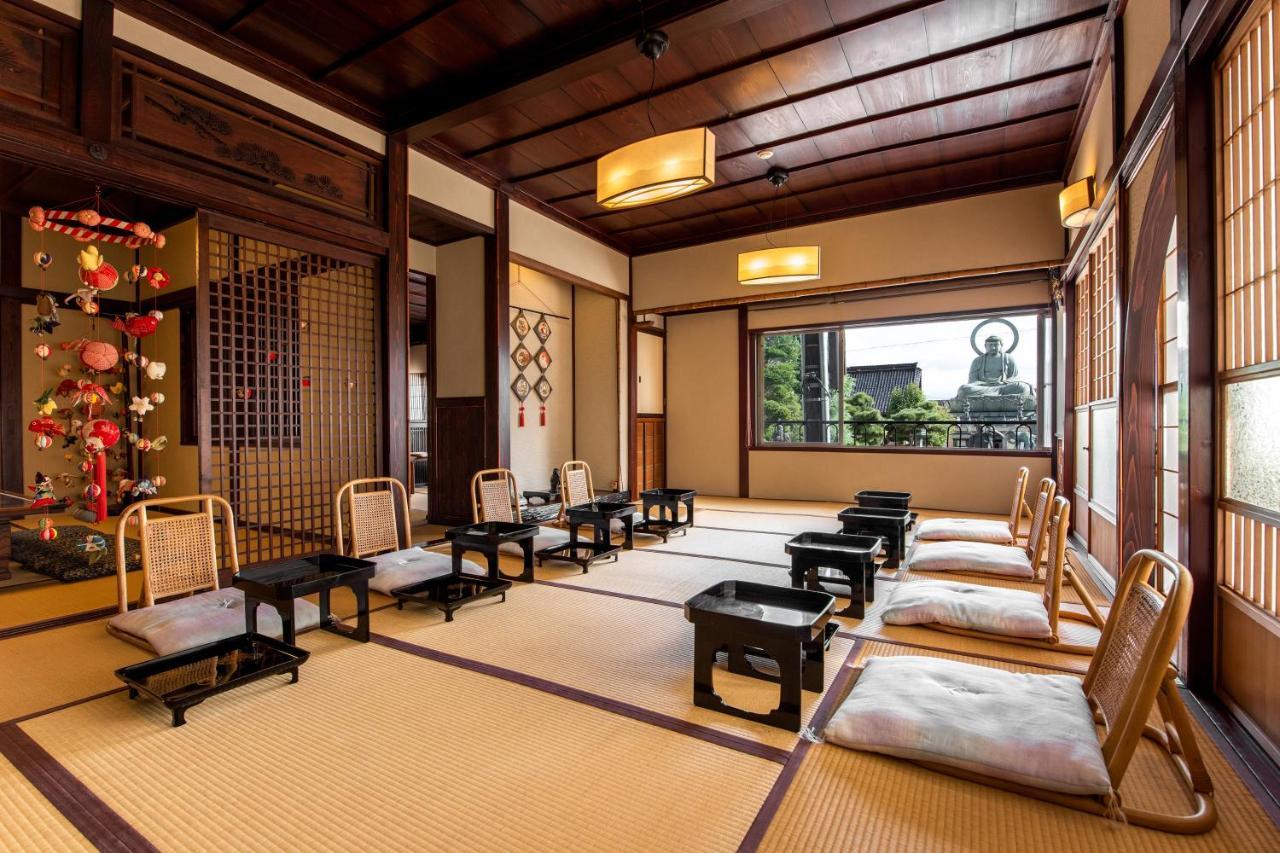 Kadokyu Ryokan Такаока Екстер'єр фото