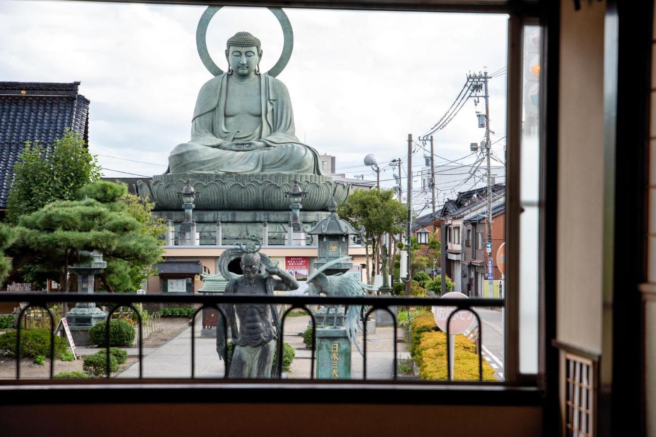 Kadokyu Ryokan Такаока Екстер'єр фото