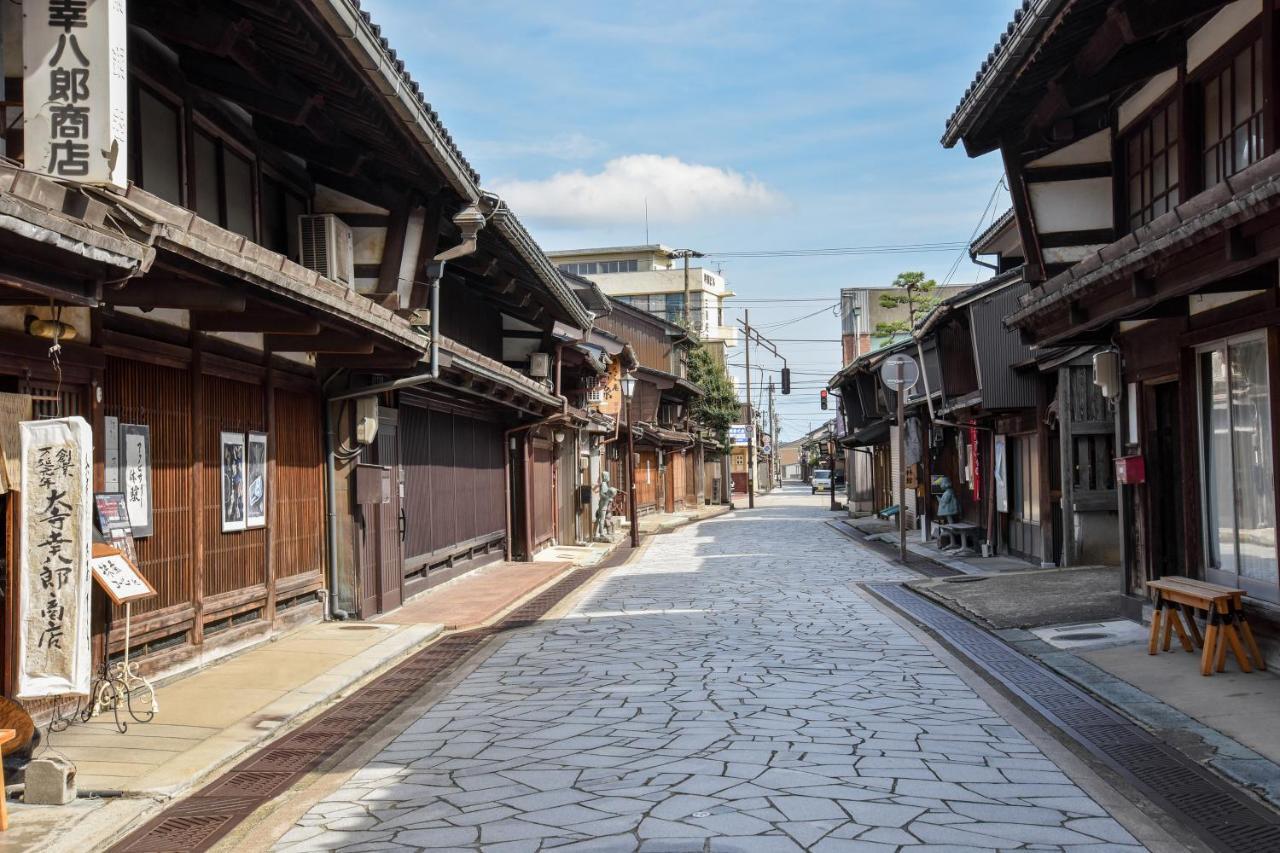 Kadokyu Ryokan Такаока Екстер'єр фото