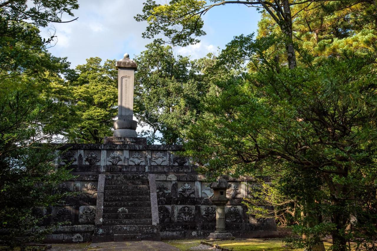 Kadokyu Ryokan Такаока Екстер'єр фото