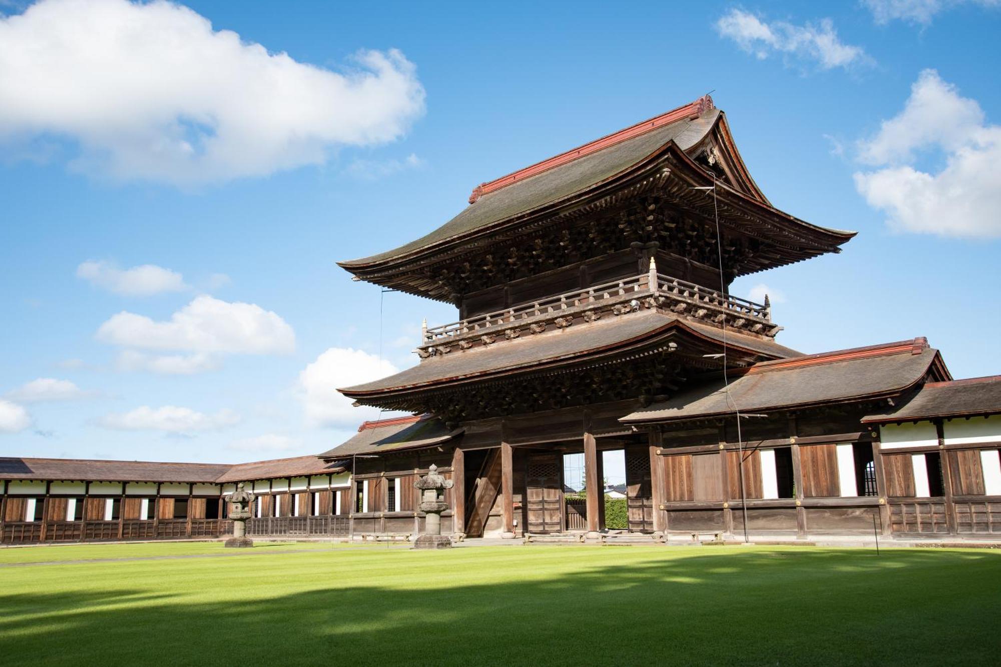 Kadokyu Ryokan Такаока Екстер'єр фото
