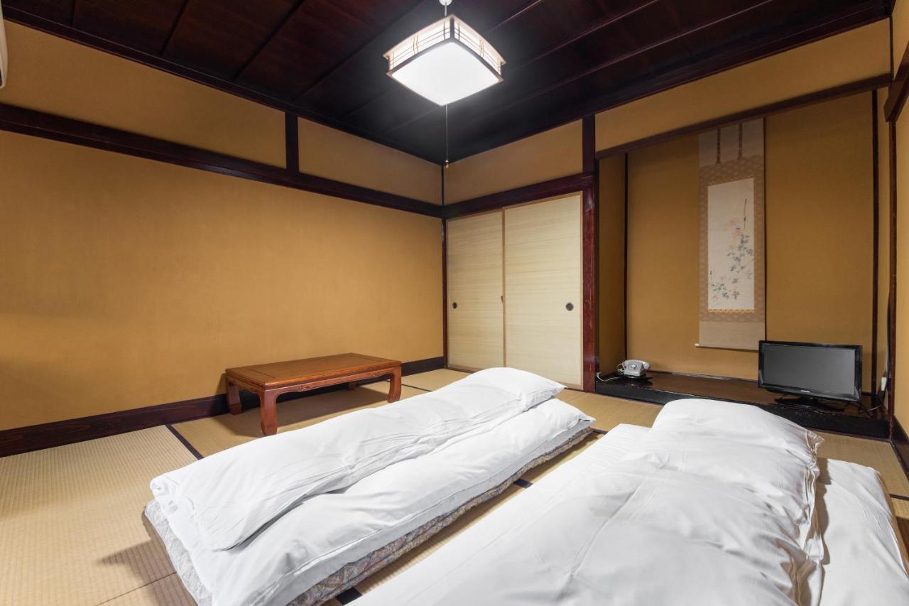 Kadokyu Ryokan Такаока Екстер'єр фото