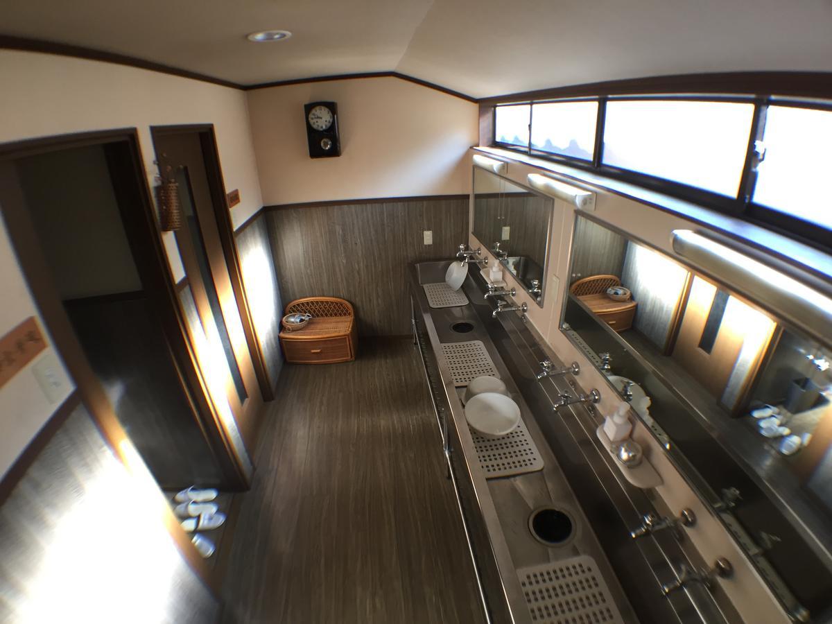 Kadokyu Ryokan Такаока Екстер'єр фото